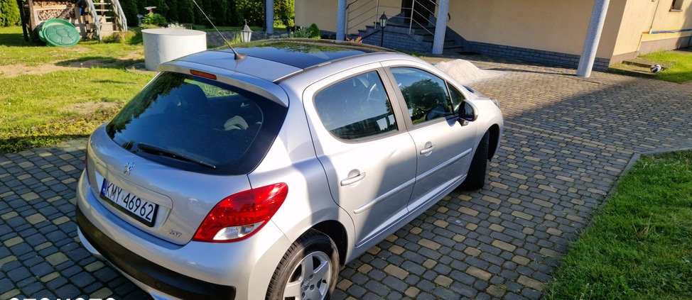 Peugeot 207 cena 16800 przebieg: 129107, rok produkcji 2010 z Bełchatów małe 407